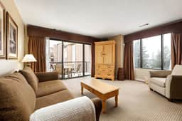Valleyview Swing & Stay