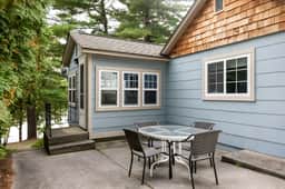 Rennie Lake Hideaway Home