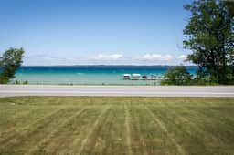 Baydream Believer: Bay Views and Minutes to TC