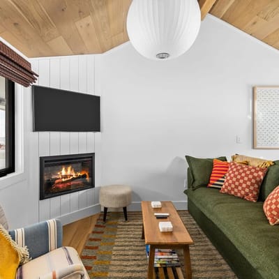 #08 Beachside Cabin · Newly Renovated Beachside Cabin 8!
