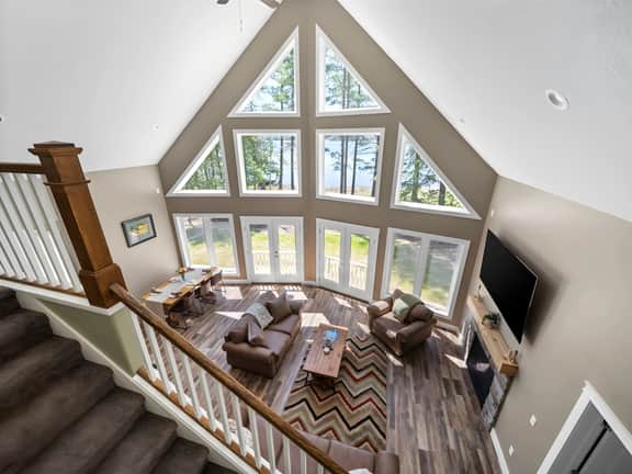 Whispering Pines Cottage on Bass Lake