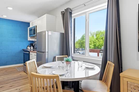 Three Downtown Apartments | Large groups | Private | Laundry - Image 4