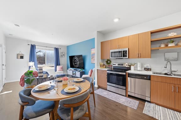 Happy Tails @ Trailside — Pet-Friendly 1BR near TART Trail