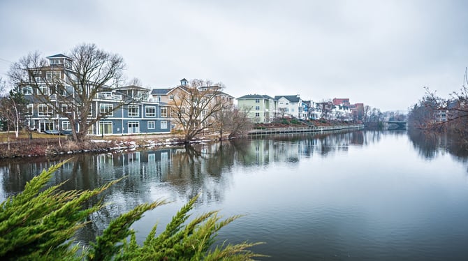 Best Places to Stay in Traverse City for Couples (Downtown Vs. Waterfront)