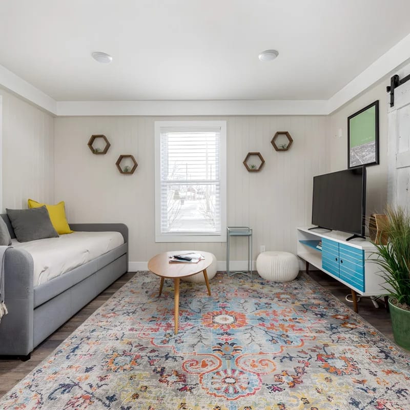 Contemporary Mid-Century Style | Downtown | AC |
